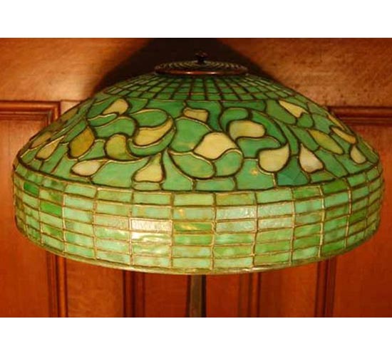 Meyda ORIGINAL TIFFANY TURNING LEAF TABLE LAMP | 129287